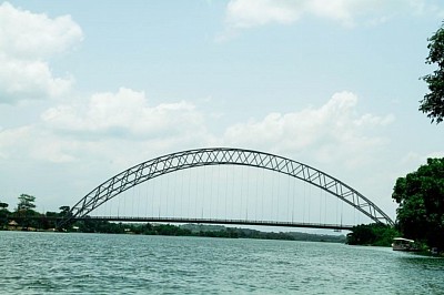 Adomi bridge